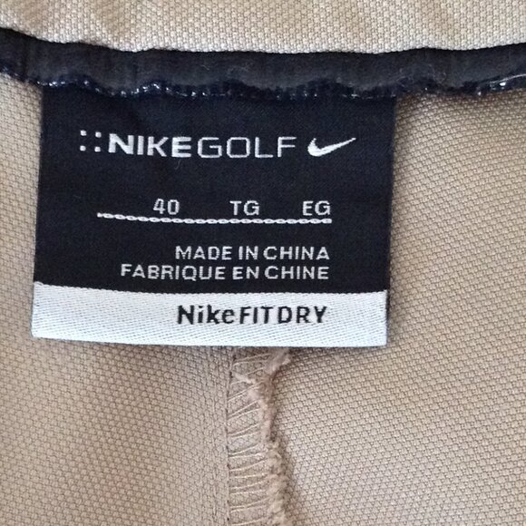 Nike Dri-Fit Men's Golf Bermuda Shorts Size 40 Golfing Beige Khaki Flat Front - Picture 8 of 9